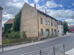 Hoekgebouw met voormalige supermarkt en 6 eenheden in Dermbach, Stadtlengsfeld - Duitsland