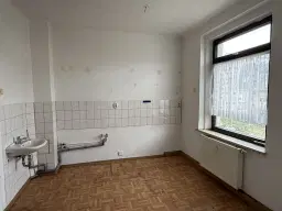 6 woningen met bijgebouw naast stadscentrum Werdau - Duitsland