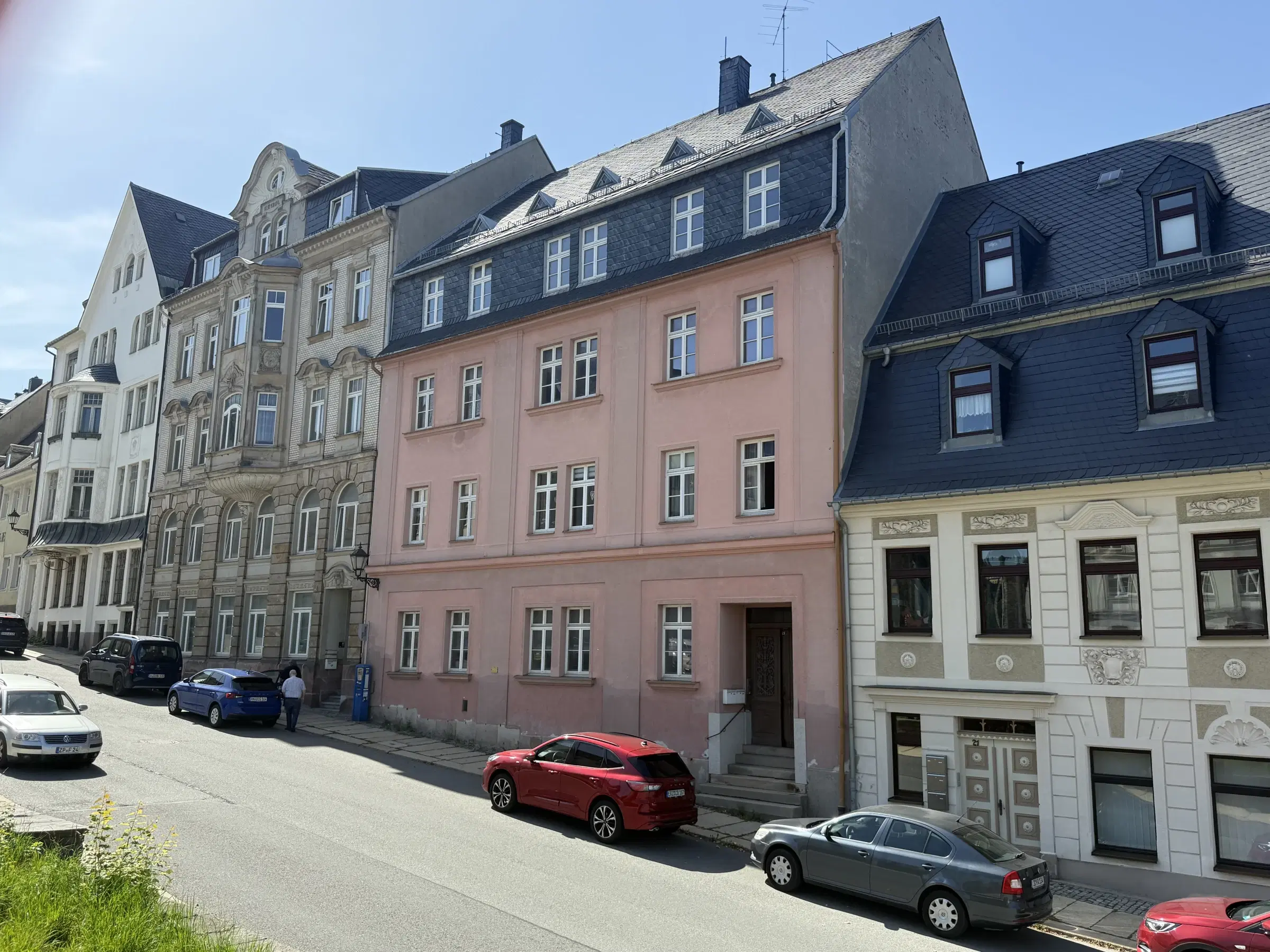 Appartementencomplex 7 woningen (1 verhuurd, huur stroom: 7.086,60,-) nabij Marktplein van Annaberg-Buchholz - Duitsland
