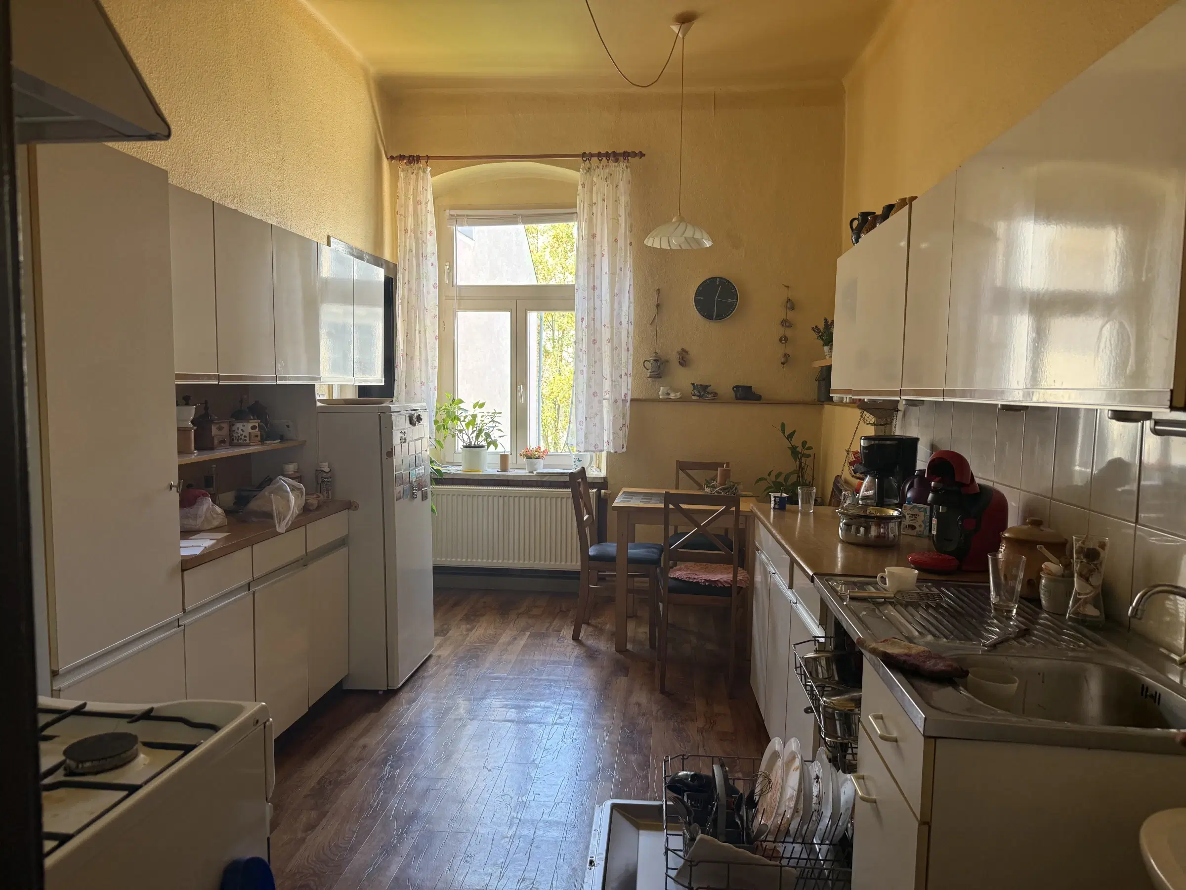 Appartementencomplex 7 woningen (1 verhuurd, huur stroom: 7.086,60,-) nabij Marktplein van Annaberg-Buchholz - Duitsland