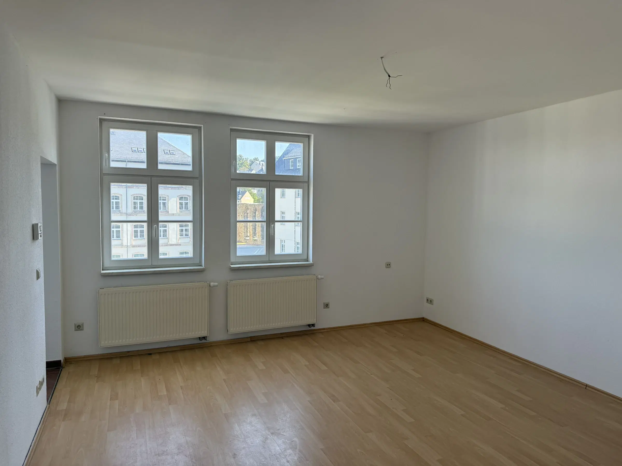 Appartementencomplex 7 woningen (1 verhuurd, huur stroom: 7.086,60,-) nabij Marktplein van Annaberg-Buchholz - Duitsland