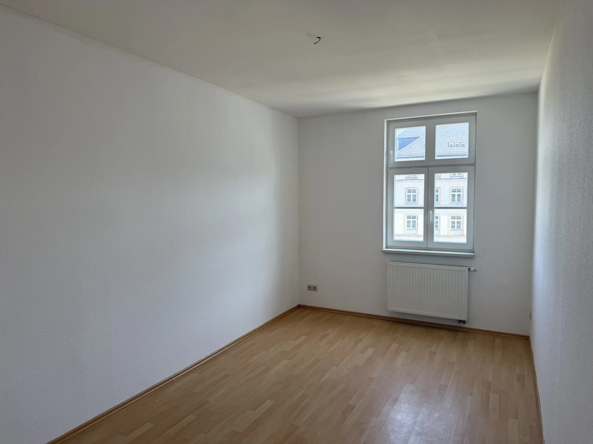 Appartementencomplex 7 woningen (1 verhuurd, huur stroom: 7.086,60,-) nabij Marktplein van Annaberg-Buchholz - Duitsland