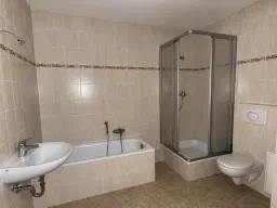 Appartementencomplex 7 woningen (1 verhuurd, huur stroom: 7.086,60,-) nabij Marktplein van Annaberg-Buchholz - Duitsland