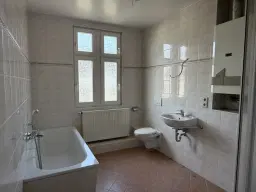 Appartementencomplex 7 woningen (1 verhuurd, huur stroom: 7.086,60,-) nabij Marktplein van Annaberg-Buchholz - Duitsland