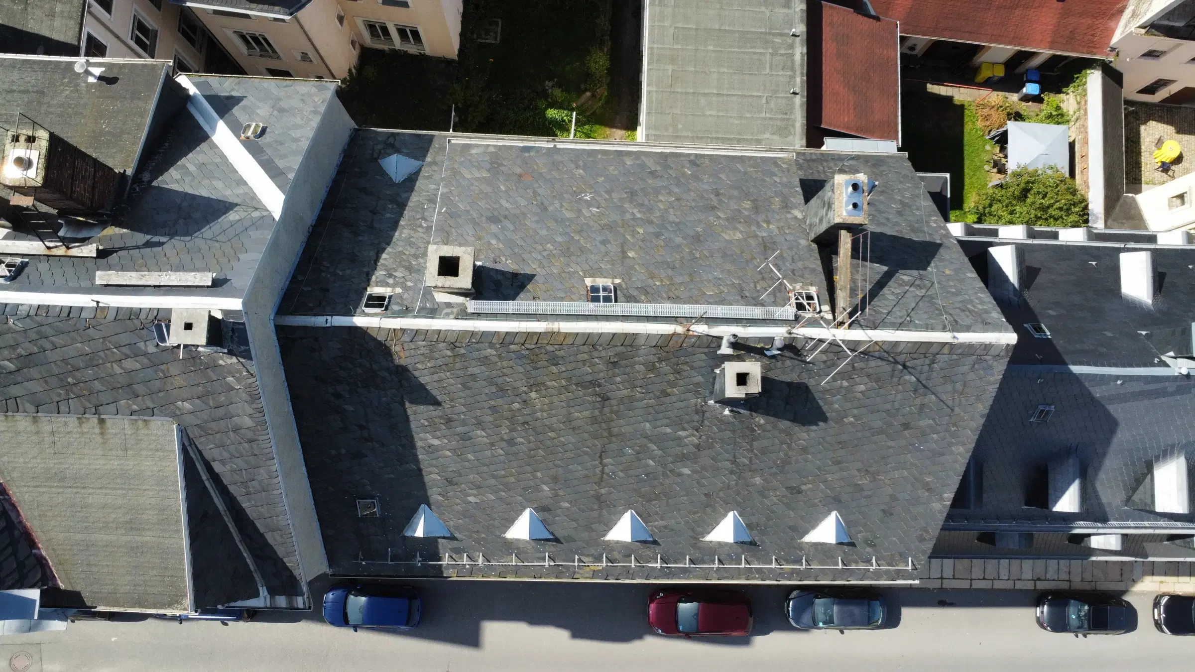 Appartementencomplex 7 woningen (1 verhuurd, huur stroom: 7.086,60,-) nabij Marktplein van Annaberg-Buchholz - Duitsland