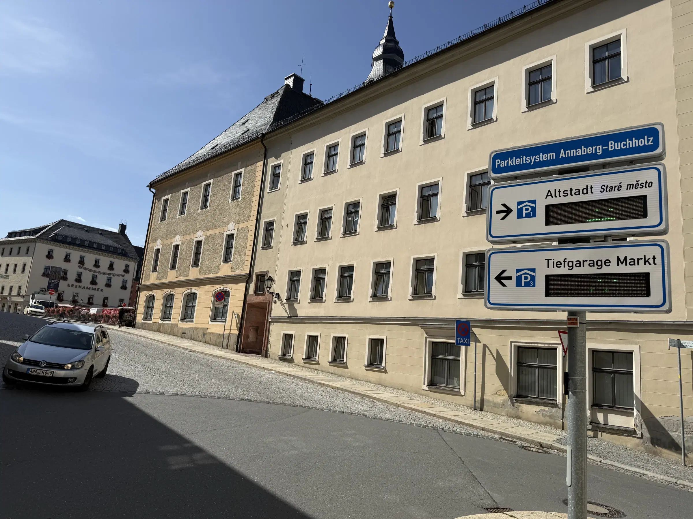 Appartementencomplex 7 woningen (1 verhuurd, huur stroom: 7.086,60,-) nabij Marktplein van Annaberg-Buchholz - Duitsland