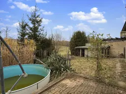 Villa met 3 wooneenheden en garages op 786 m² perceel in Waldheim - Duitsland