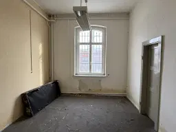 Voormalige textielfabriek op perceel van 5.493 m² - Walddorf- Duitsland