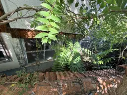 Huis met twee verdiepingen + 660 m² grond in Karan Varbovka - Bulgarije