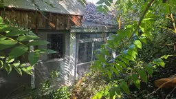 Huis met twee verdiepingen + 660 m² grond in Karan Varbovka - Bulgarije