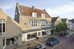 Nieuwerkerk aan den IJssel, Dorpsstraat 28 C en D