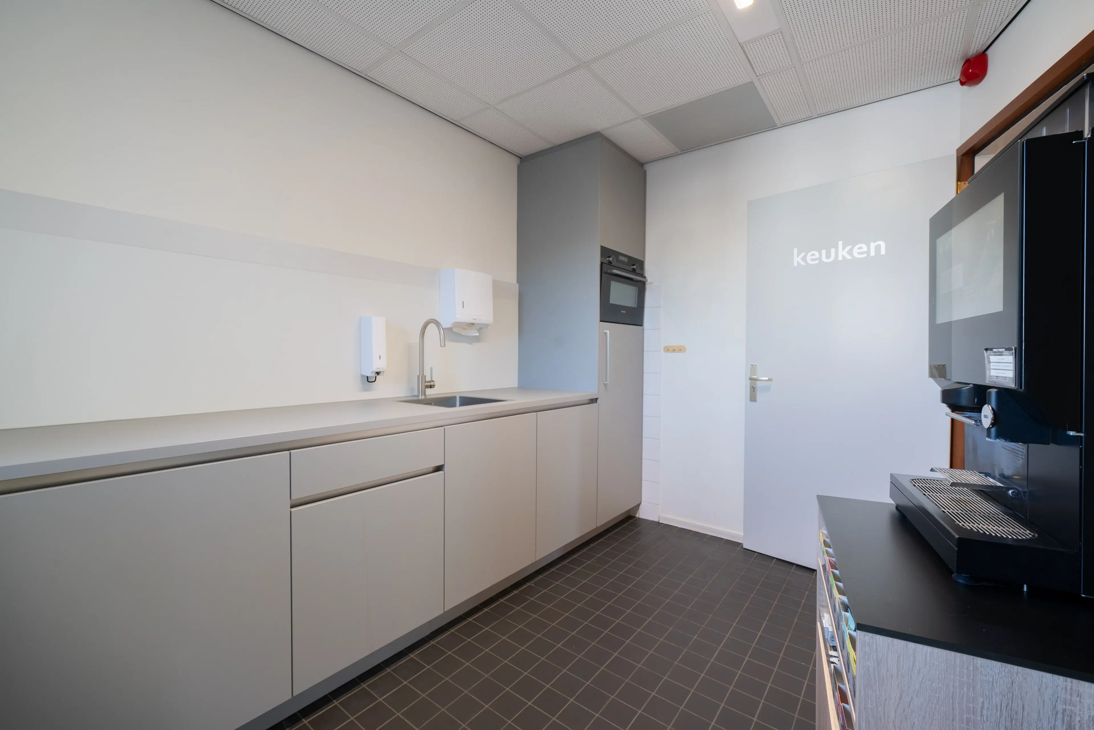 Hilversum, Pr. Bernhardstraat 7A