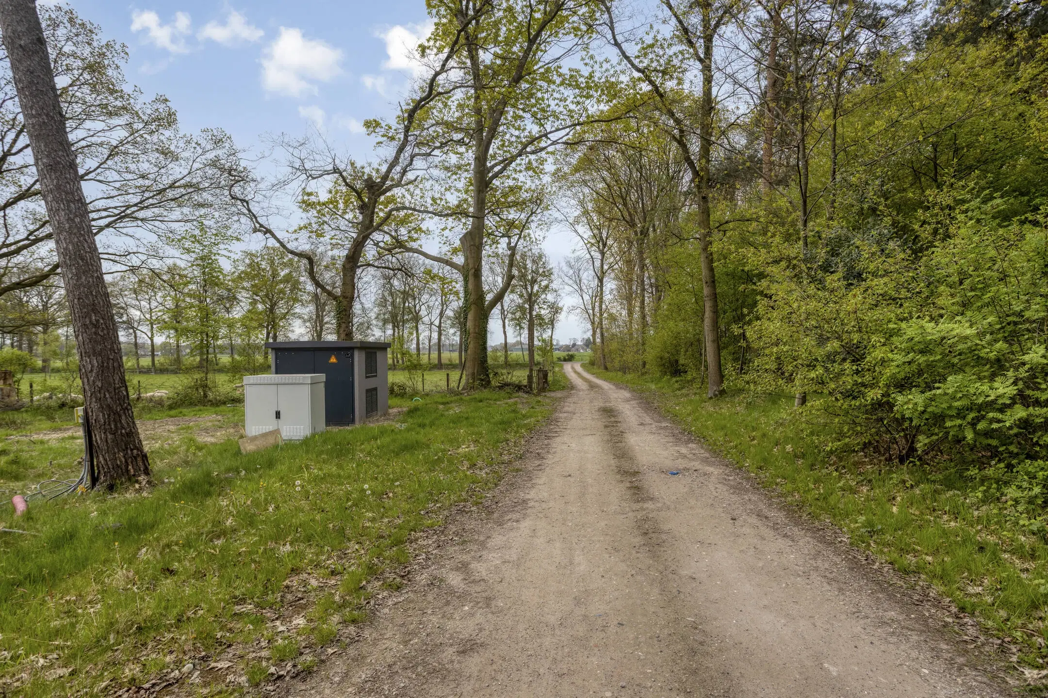Bathmen, Bronsvoorderdijk 23a - H 402 en 403 (voorheen 333)