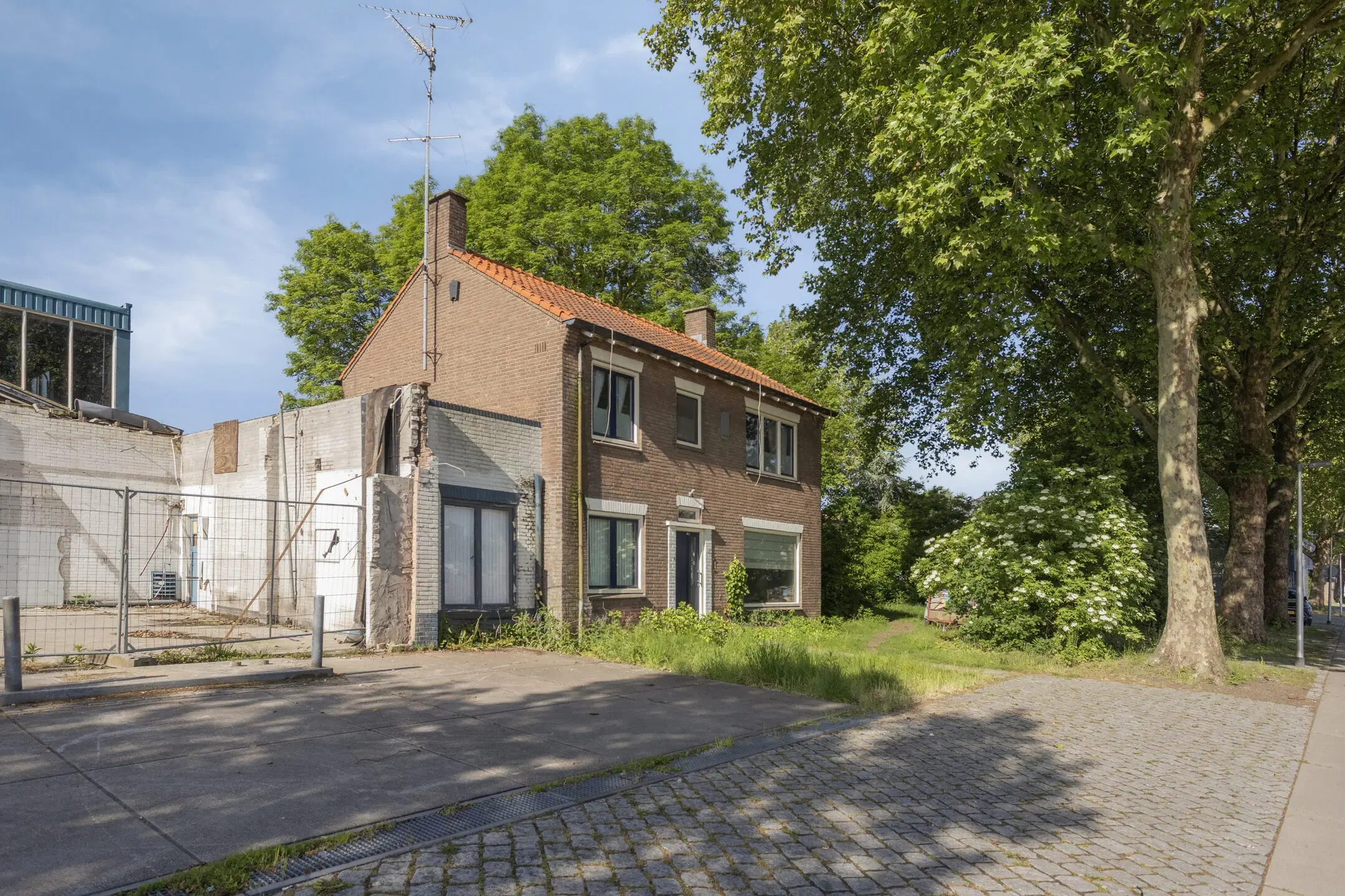 Herontwikkelingslocatie | Deventer, Industrieweg 14 - 22