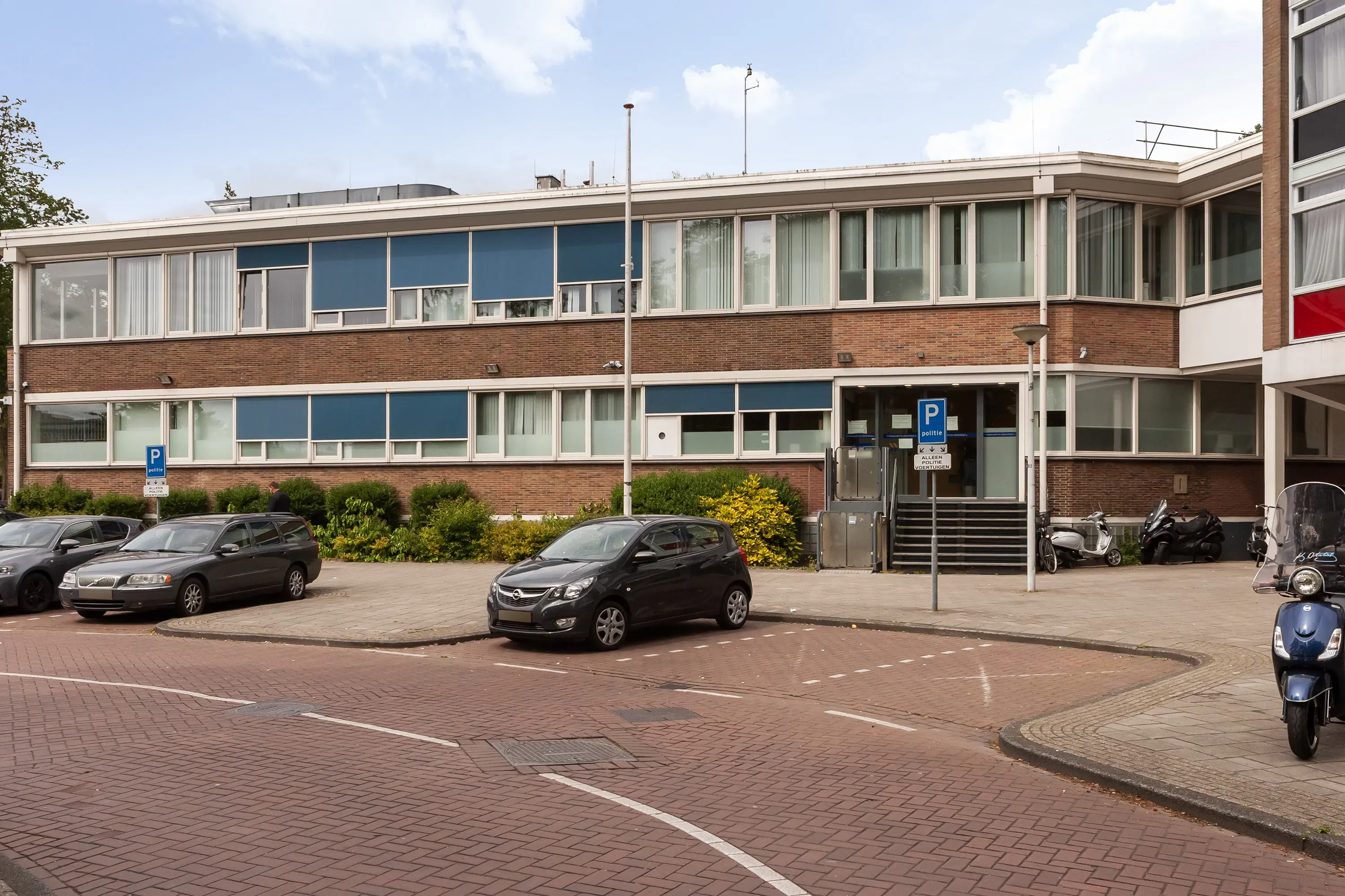 Amsterdam, Lodewijk van Deysselstraat 16