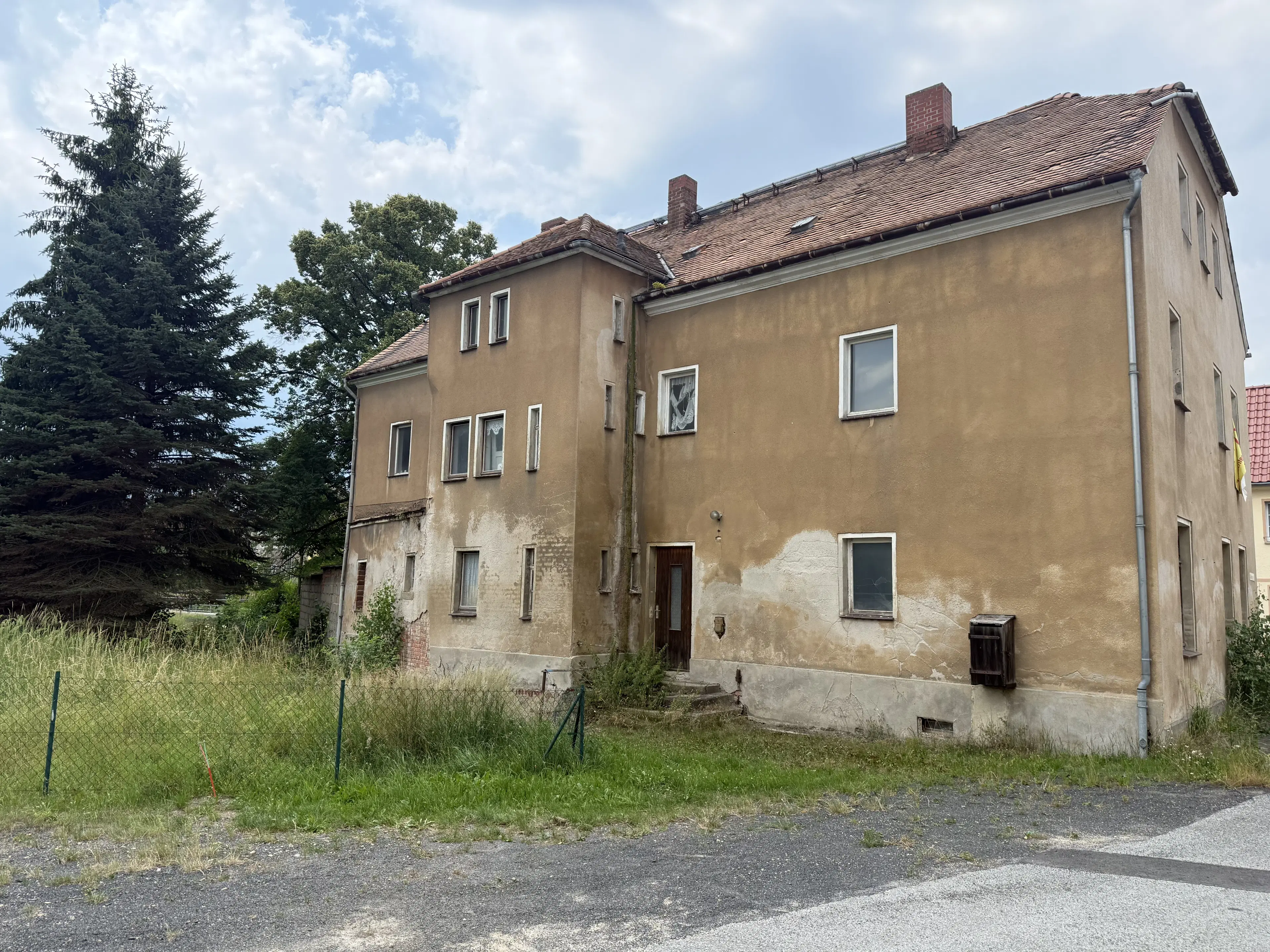 Woon- en werkhuis op perceel van 540 m² nabij Görlitz - Duitsland