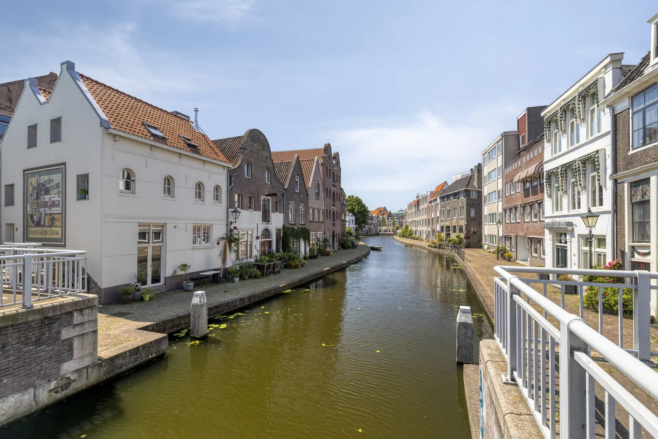 Uniek transformatieobject | Parkweg 201, 203 en 205 en Burg. Honnerlage Gretelaan 91 en 91 A te Schiedam