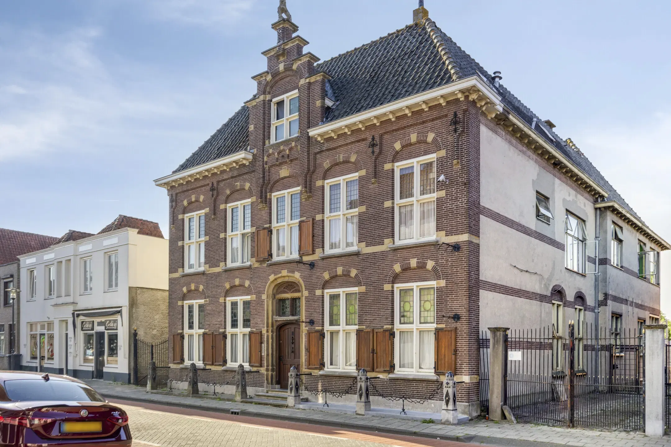 Waalwijk, Grotestraat 268