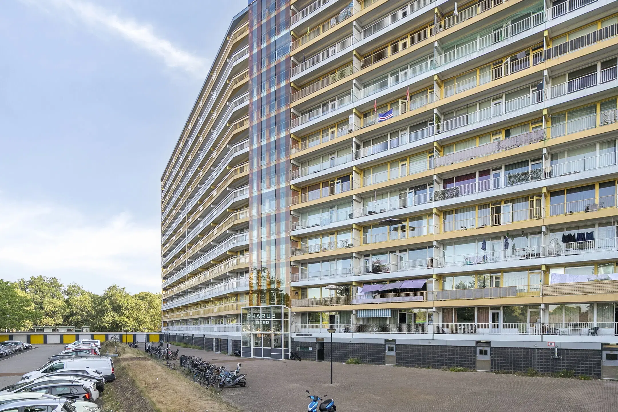 Zaandam, Pharus 18