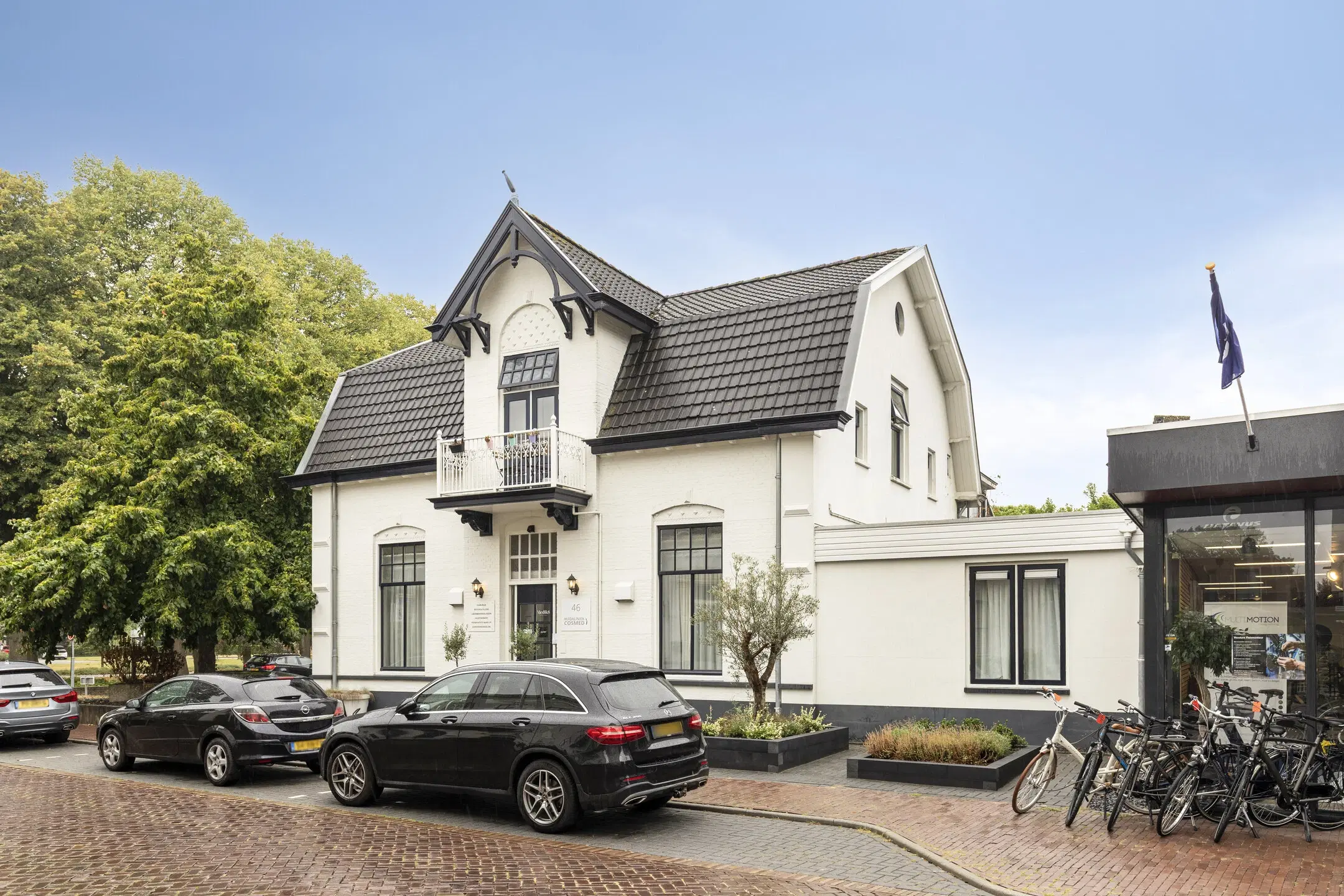Zevenaar, Kerkstraat 46/Stationsplein 20