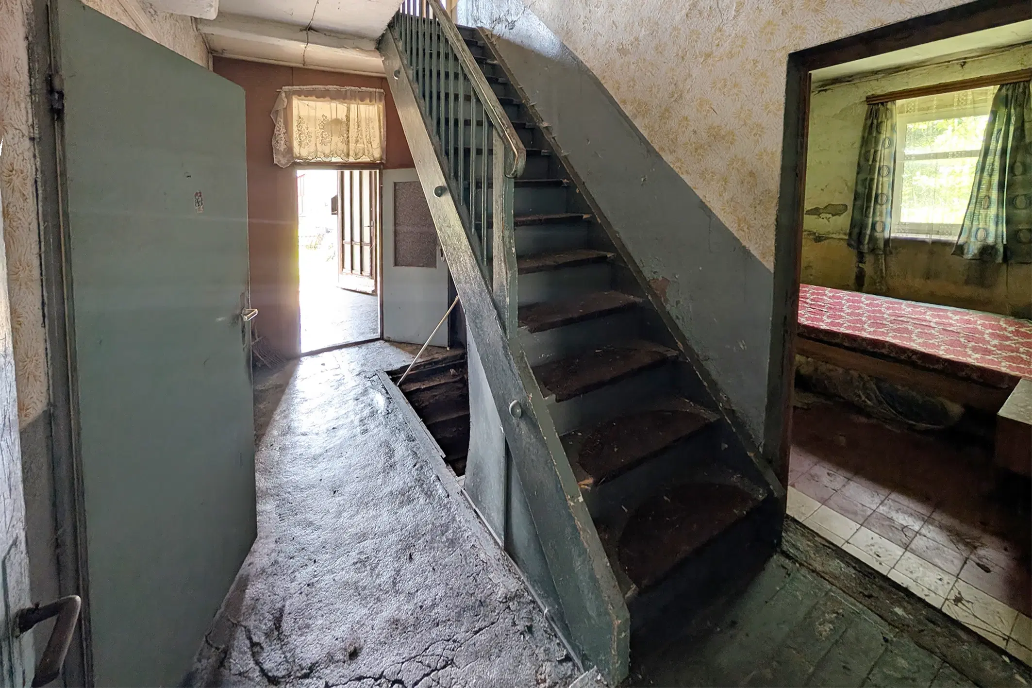 Tweegezinswoning op een ruim perceel van ongeveer 1.578 m² in Kühnhaide - Duitsland