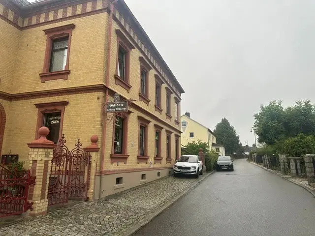 Vrijstaande woning + garage op 640 m² eigendomsperceel in Schneeberg, West Erstgebergte - Duitsland