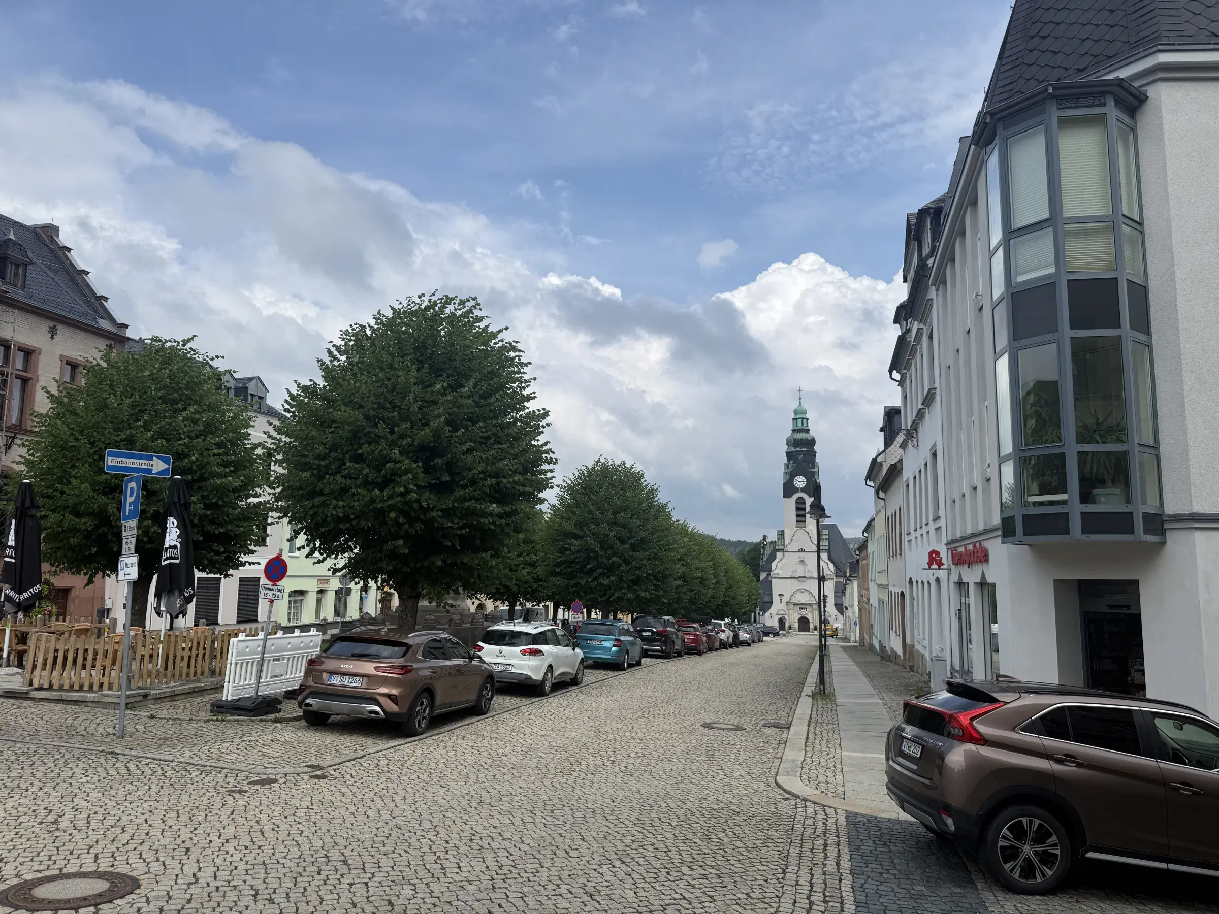 Stadsvilla met garage op perceel van 1.173 m² in Adorf, nabij Hof - Duitsland