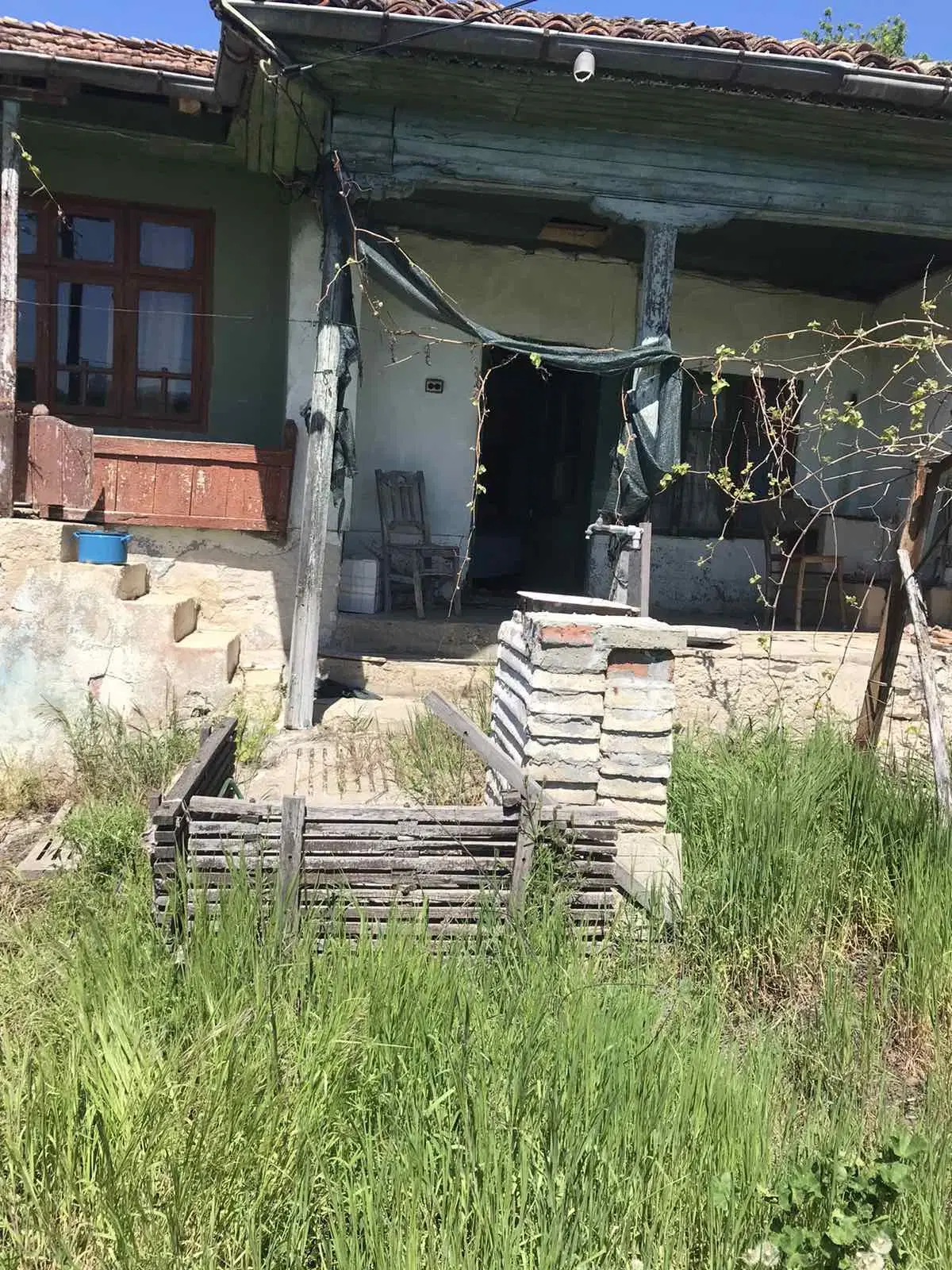 Authentiek 100 jaar oud landelijk huis + 1.006 m² grond in Glavan, Silistra - Bulgarije