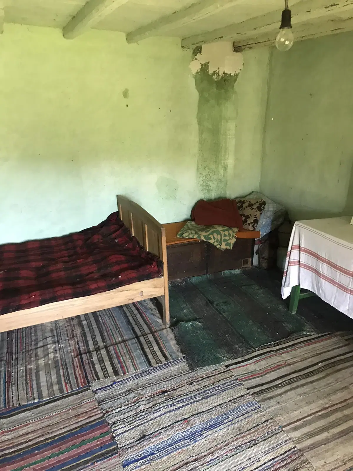 Authentiek 100 jaar oud landelijk huis + 1.006 m² grond in Glavan, Silistra - Bulgarije