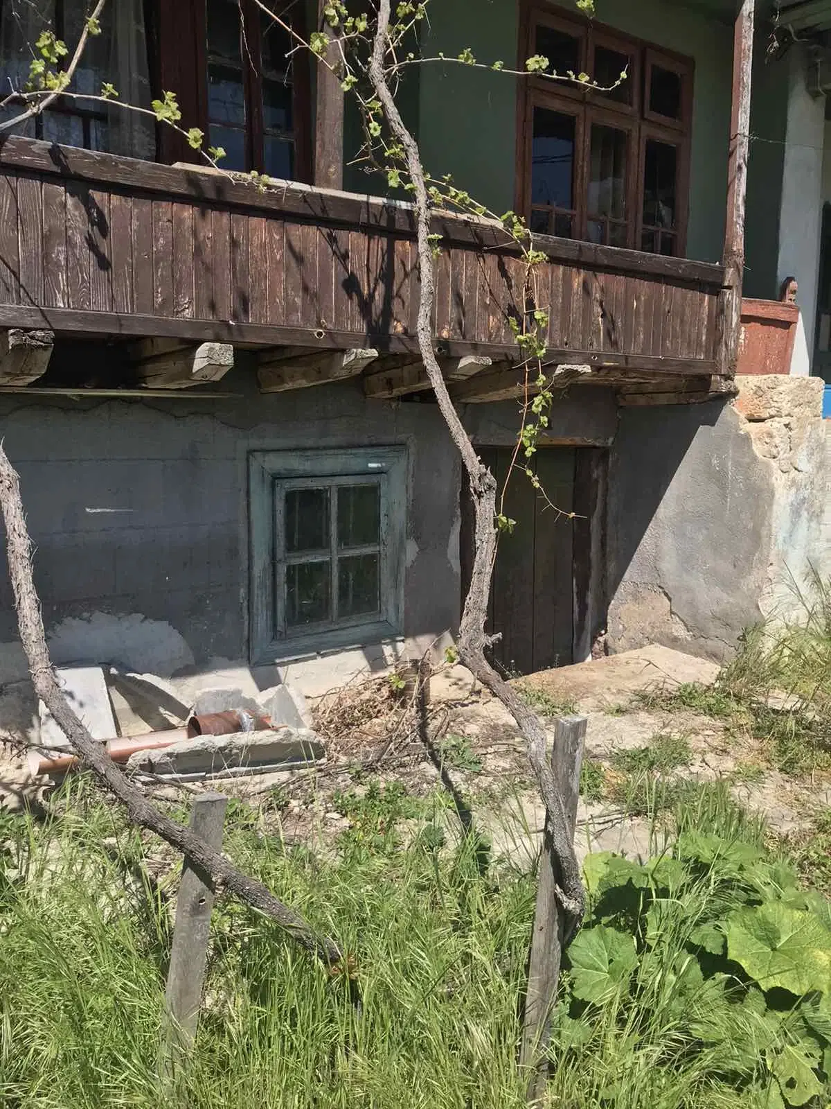 Authentiek 100 jaar oud landelijk huis + 1.006 m² grond in Glavan, Silistra - Bulgarije