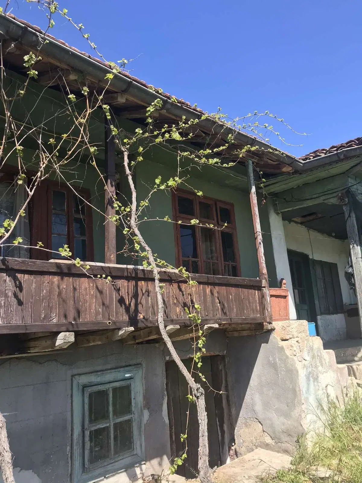 Authentiek 100 jaar oud landelijk huis + 1.006 m² grond in Glavan, Silistra - Bulgarije
