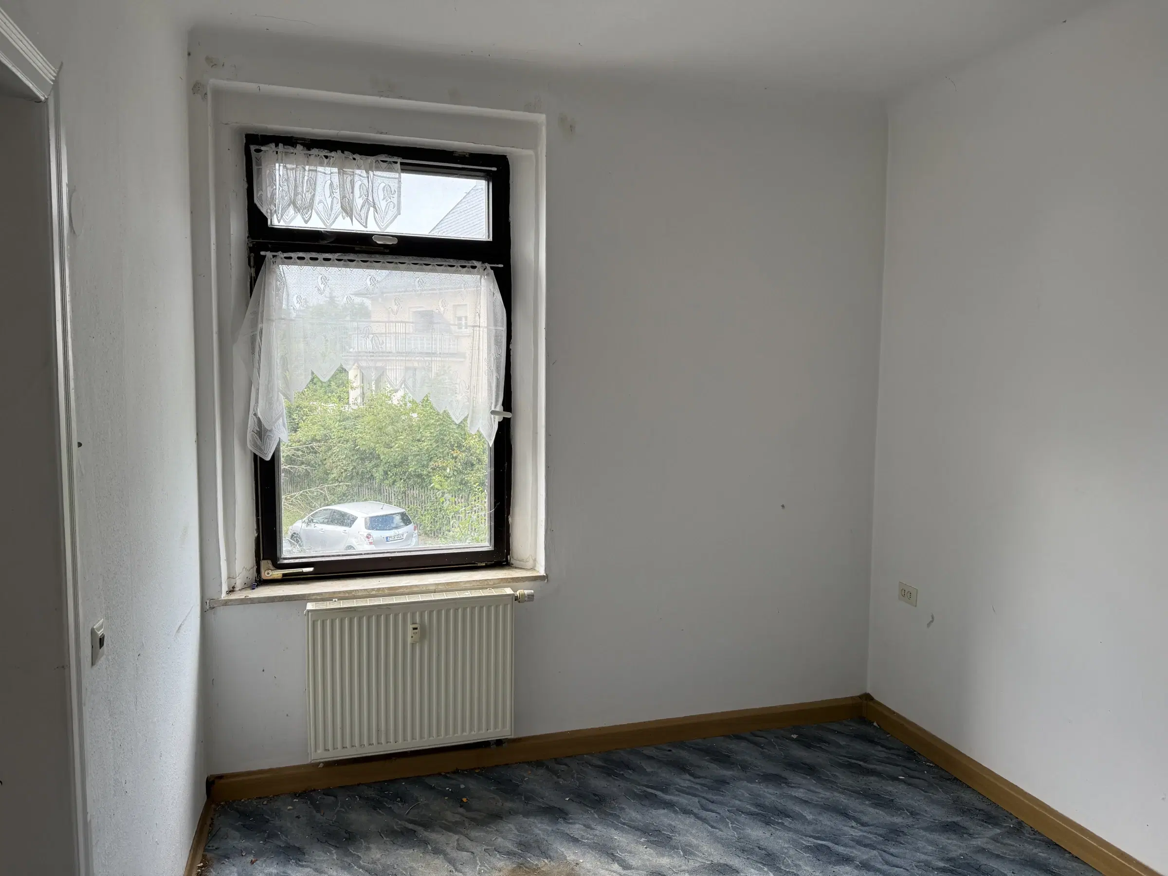 6 woningen met bijgebouw naast stadscentrum Werdau - Duitsland