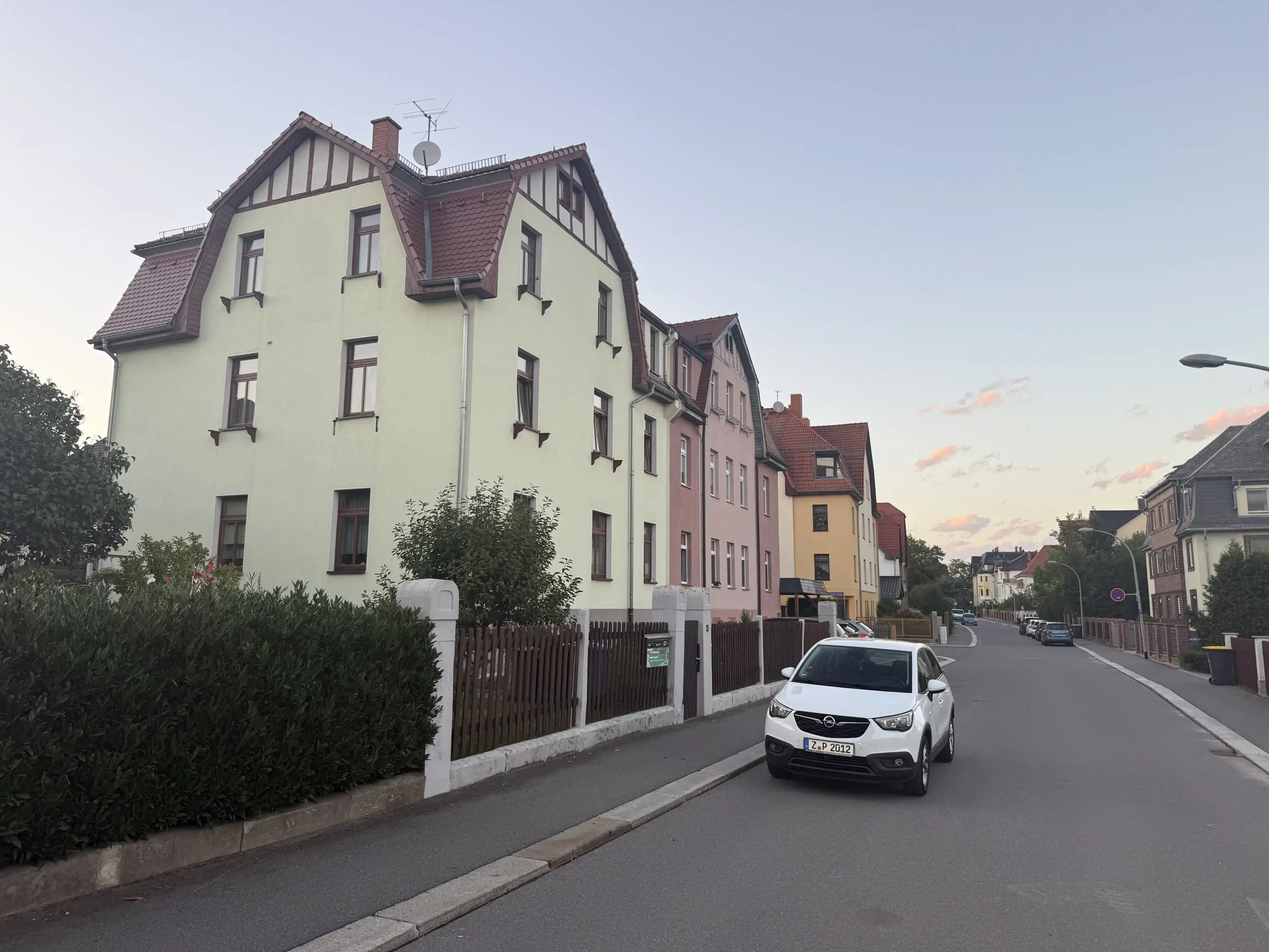 6 woningen met bijgebouw naast stadscentrum Werdau - Duitsland