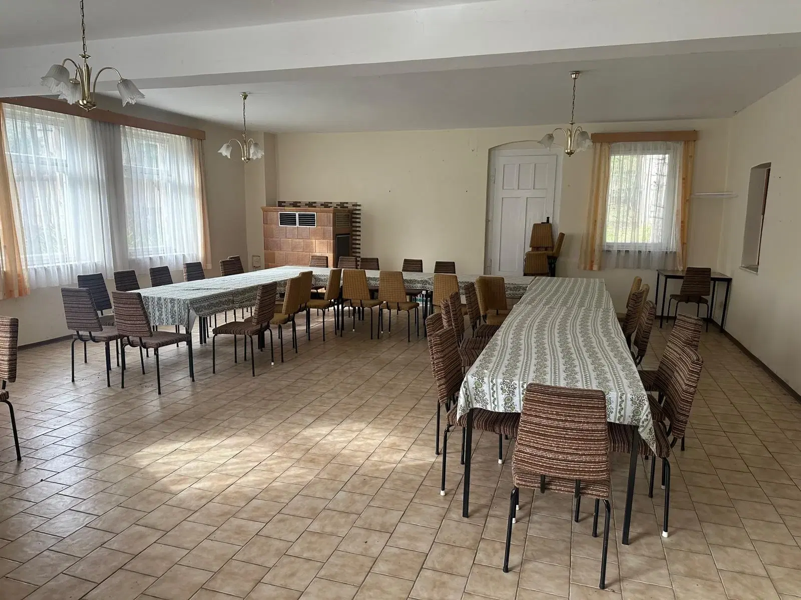Thüringen Guesthouse Bernsgrün met theater op 1.045m2 eigendomsperceel - Duitsland