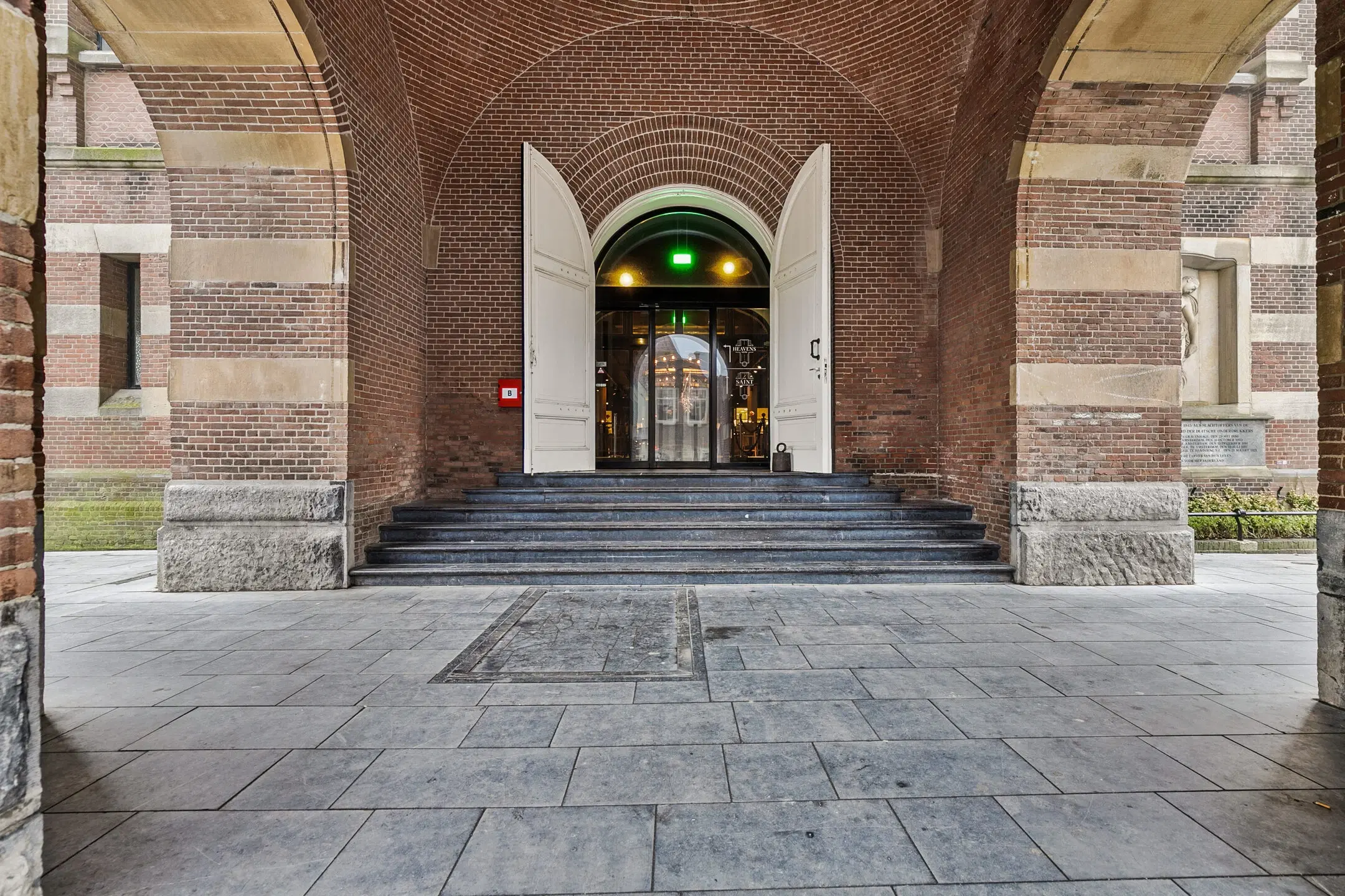Hoorn, Grote Kerk 33-36