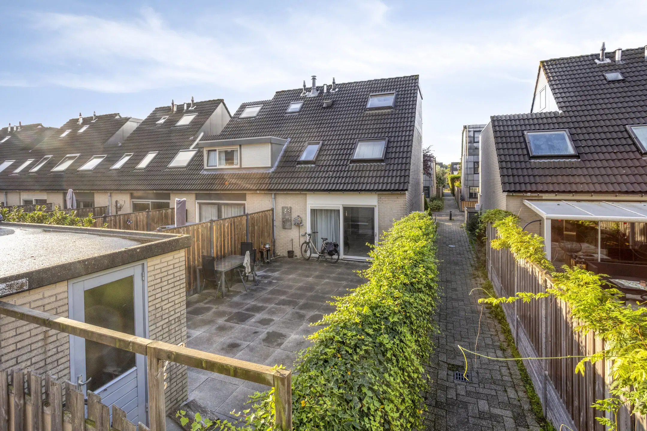 Spijkenisse, Haya van Someren-Downerpad 28