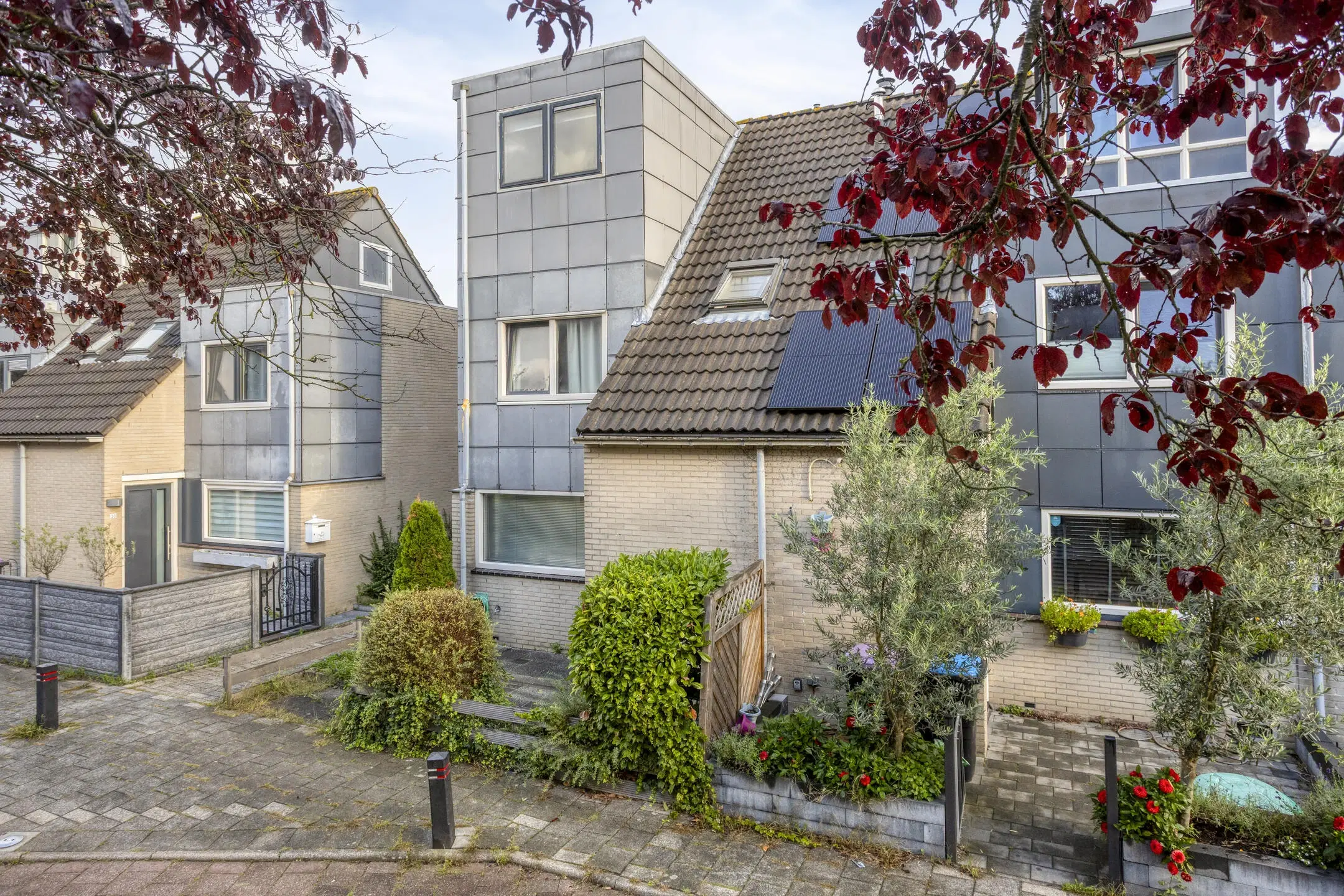 Spijkenisse, Haya van Someren-Downerpad 28